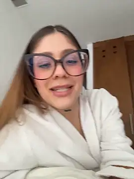 ZaraCarterX - MISSIONARY FUCK + DOMI PLAY TILL SQUIRT