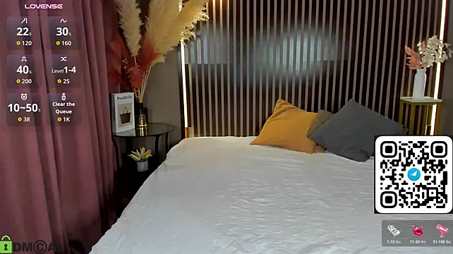 Aly_Alyc - spank sexy ass