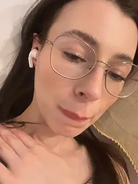 Mia_meeow - to get oneself wet