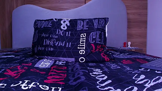 Mia_stanfort - 4 fingers pussy