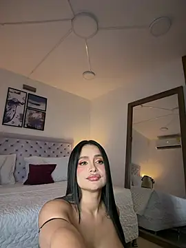 Sarascottt - spit on my tits 🥵