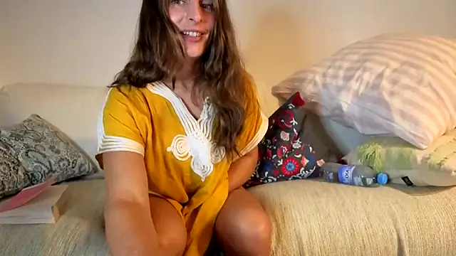 Camii2244 - bush and camel toe tease