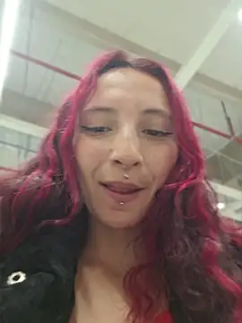 _Laary_Lily - RUB PUSSY OVER PANTIES IN PUBLIC😈🥵