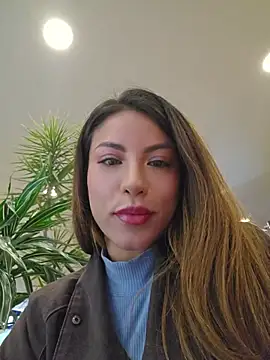 Karen_San_Miguel - Bra off in public + control toy 5m 🥵