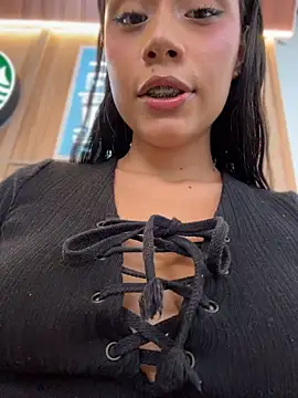 Sara-Castillo - FUCK PUSSY IN THE MEN'S BATHROOM +CUM