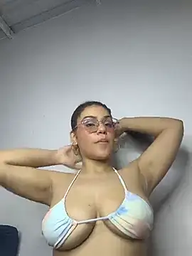 LATIN_HOUSE_MODEL - Bienvenida Zoe