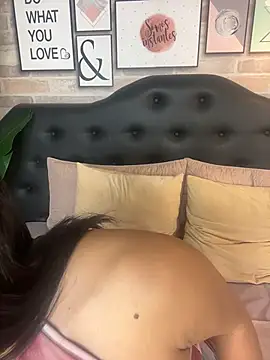 EmmaExoticaXXX - SHOW TITS AND SUCK