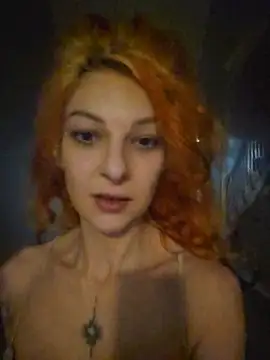 FreyaFucksFans - 😈 FLASH PUSSY BEHIND STRANGER
