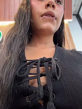 Sara-Castillo - FUCK PUSSY IN THE MEN'S BATHROOM +CUM