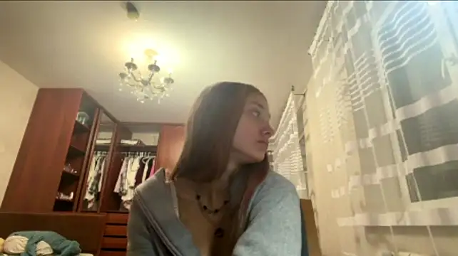 Romy_Grei - Squeeze my tits together 🍒🫶