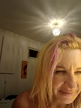 ShayFox - Deep Blowjob 2 min dildo 🍆