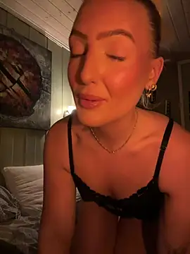 Cutenorax - Flash tits🥵
