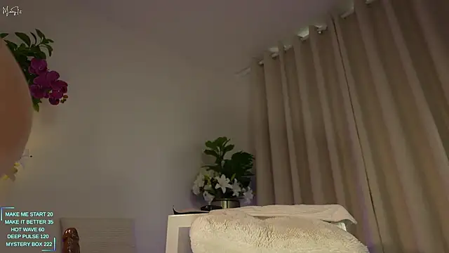 Mimmyfit1 - ────♡ Doggy Play Pussy ♡────