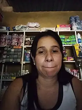 MIA-LARIOS - Mamá da en tienda de mia🫢🤫