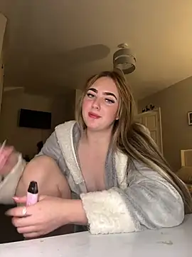 Honeyh - Tits for 3 mins