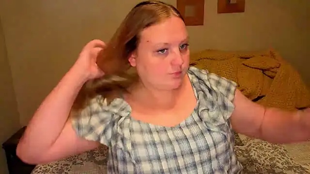 Phatassblonde - play with pussy in public