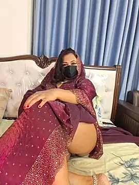 Bristy--- - Boobs in oil