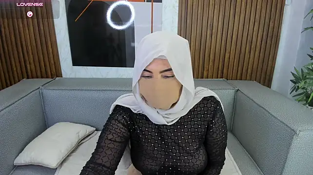 ZaynaSecret - titsjobf or daddys