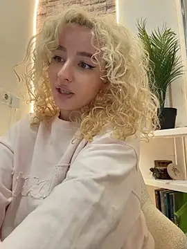 CurlyDaisy - spread my legs and rub my pooosey