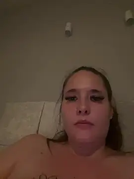 Poppylooloo - Stand up + booty jiggle