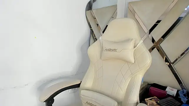 Arixht - Doggystyle no panties