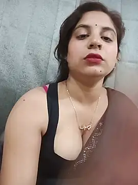 Lovely-girl99 - Full body massage with oil 🫦🫦💦🦵🏻😋