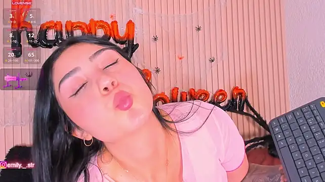 Emily_campbell_ - Squirt on your dick 🍆💦