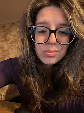 NadiraNoor - 20’min vid anal dildo LT
