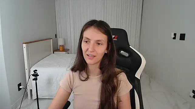 Upssnowy - show ass no panties