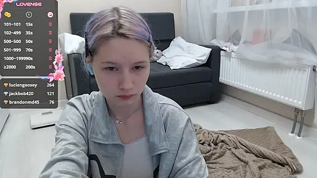 DinaKolter - Butt massage with shorts pulled down