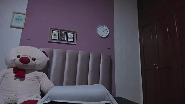 AGATHA_BRUNNETT - SHOW ASS