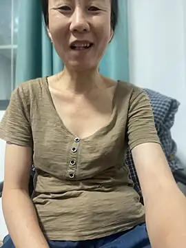 Li61316 - 完成目莉莉在窗台上尿尿！有哥哥会支持的吗？