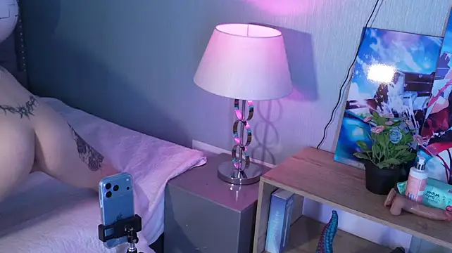 Kitticam - Feetjob + sipt cock 🥵💦 ╰(*°▽°*)╯