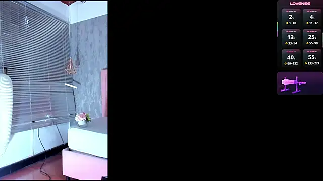 Naomidibello - Fuck My Little Ass🔥