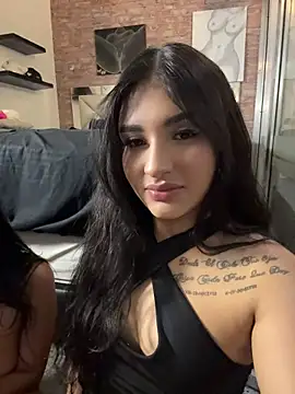 BellaRicciX_X - SUCK TITS