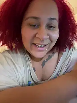 Juicyjordie - Help me get my clothes off daddy