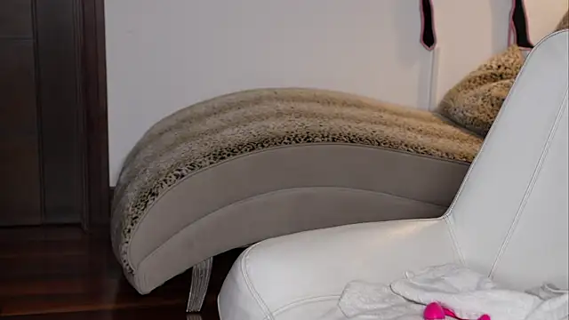Katyerave - Cumshow
