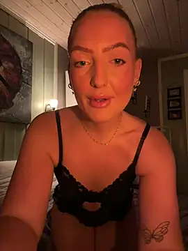 Cutenorax - Flash tits🥵