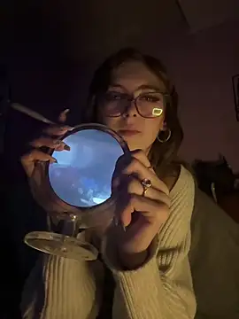 Alina-420