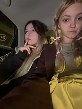Elsawhere - Elsa put hand in panties too!! IN UBER