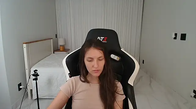 Upssnowy - show boobies