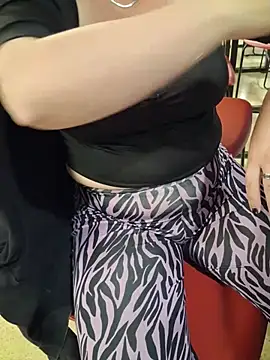 Sophie_banger - Take off Bra Massage tits Lush Ctrl 4LT