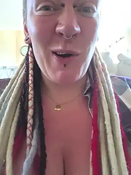 PinkTheHawk - Squirt show