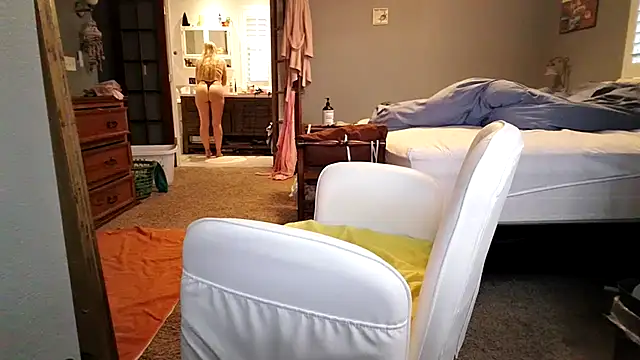 Daisy_James - SQUIRT pussy and milk tits