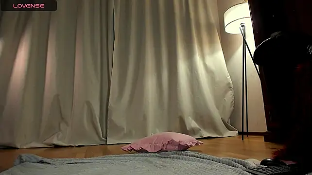 _alexanotitle - Fingering asshole