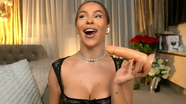 ChloeVelvetx - Pussy getting soaked 💦