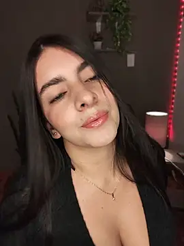 Gabby_Hill - show tits- squeeze breasts🍒