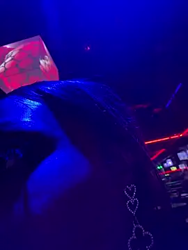 MadameMuse - Discrete whole toy im my ass