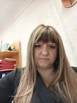 Office_Albertina - Video of squirting as a gift 🎁in pm 💦