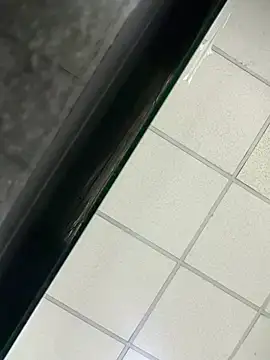 Sweet_Milaa1 - RIDE DILDOO IN THE PUBLIC BATHROOM 😋